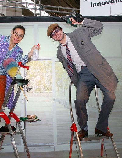 CARACHO Event-Theater Walk Acts Unterhaltungskünstler Eventkünstler Walking Act Messe