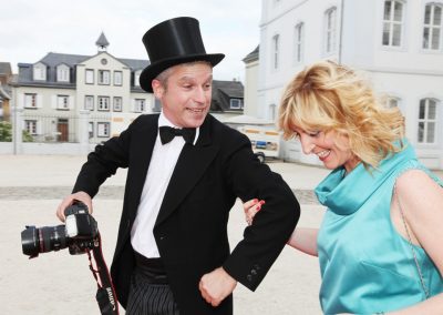Interaktive Eventfotografie mit Show und Unterhaltungsfotografie auf dem roten Teppich